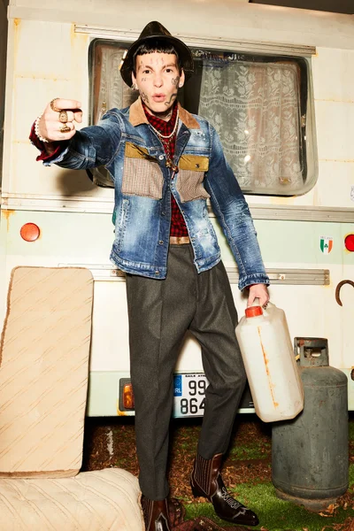 Look 14